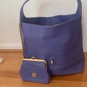 Dooney and Bourke leather satchel hobo logo lock